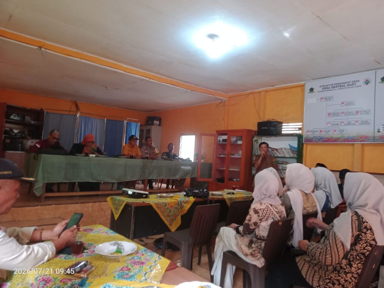 Tim monev kecamatan melakukan sertifikasi kegiatan dana desa Sentral baru